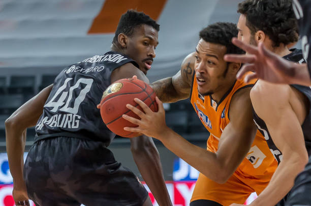 他依旧打进 他依旧打进